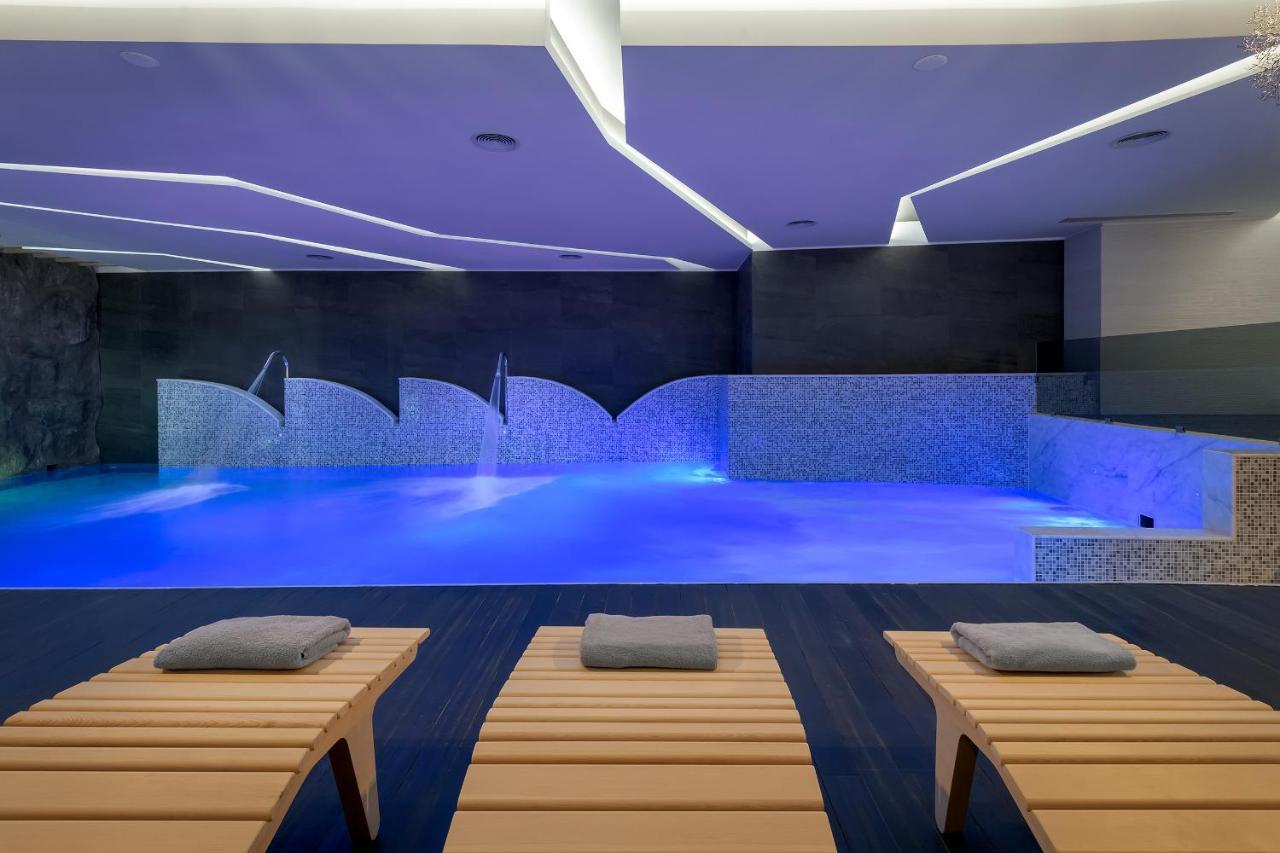 Olympic Palace Hotell 5*